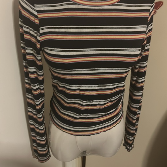 Garage | Stripped Lettuce Long Sleeved Top Size Small - Picture 3 of 4